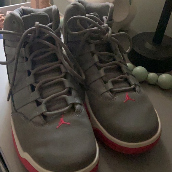 air jordan sneakers - Picture 2 of 2